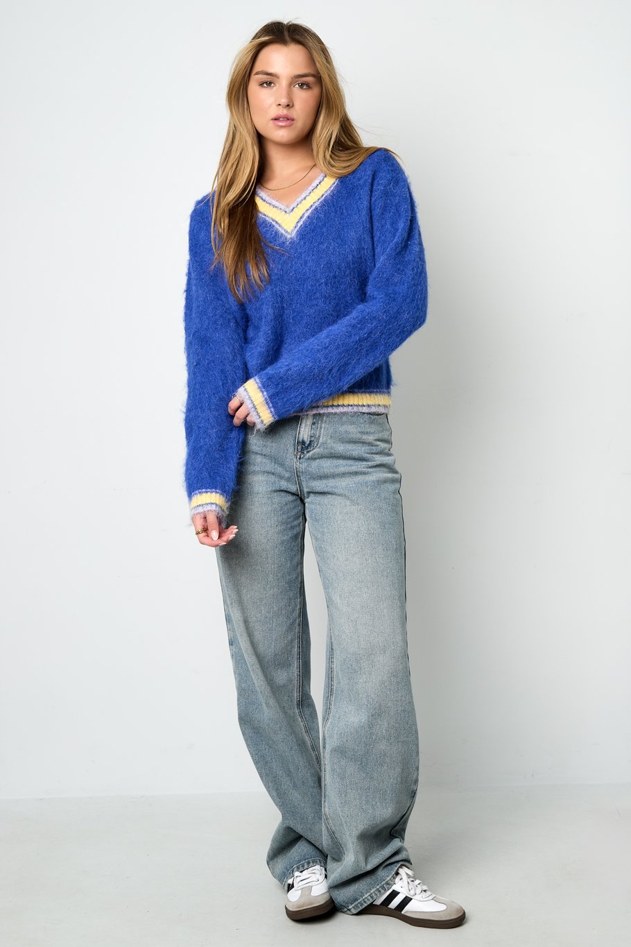 Pull sportif en tricot à col en V Image7